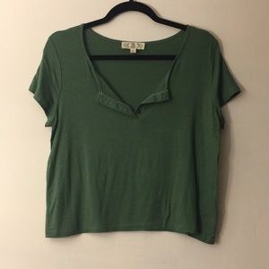 NWOT cropped button tee shirt